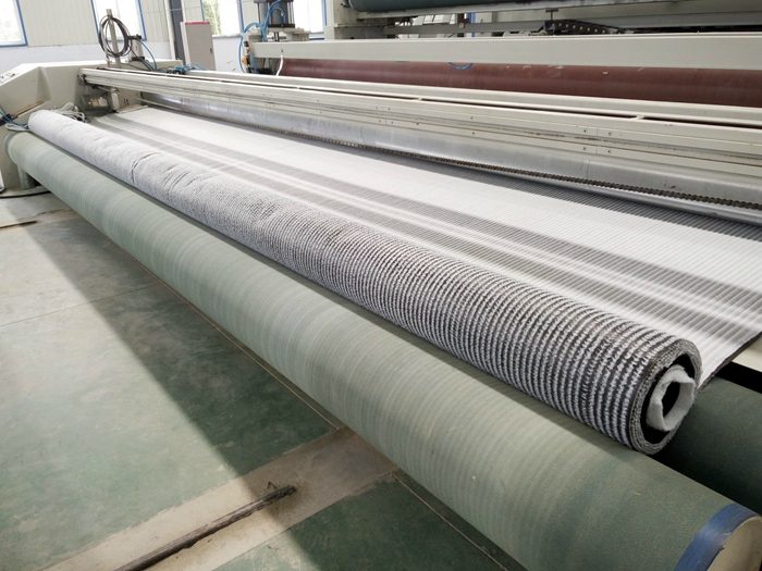成品仓库现货-德州宇润土工材料有限公司 土工膜土工布成品卷材仓库现货库存实拍
